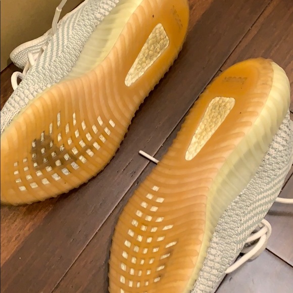 Yeezy Boost 350 V2 ‘Citrin Non Reflective’ - Picture 6 of 10